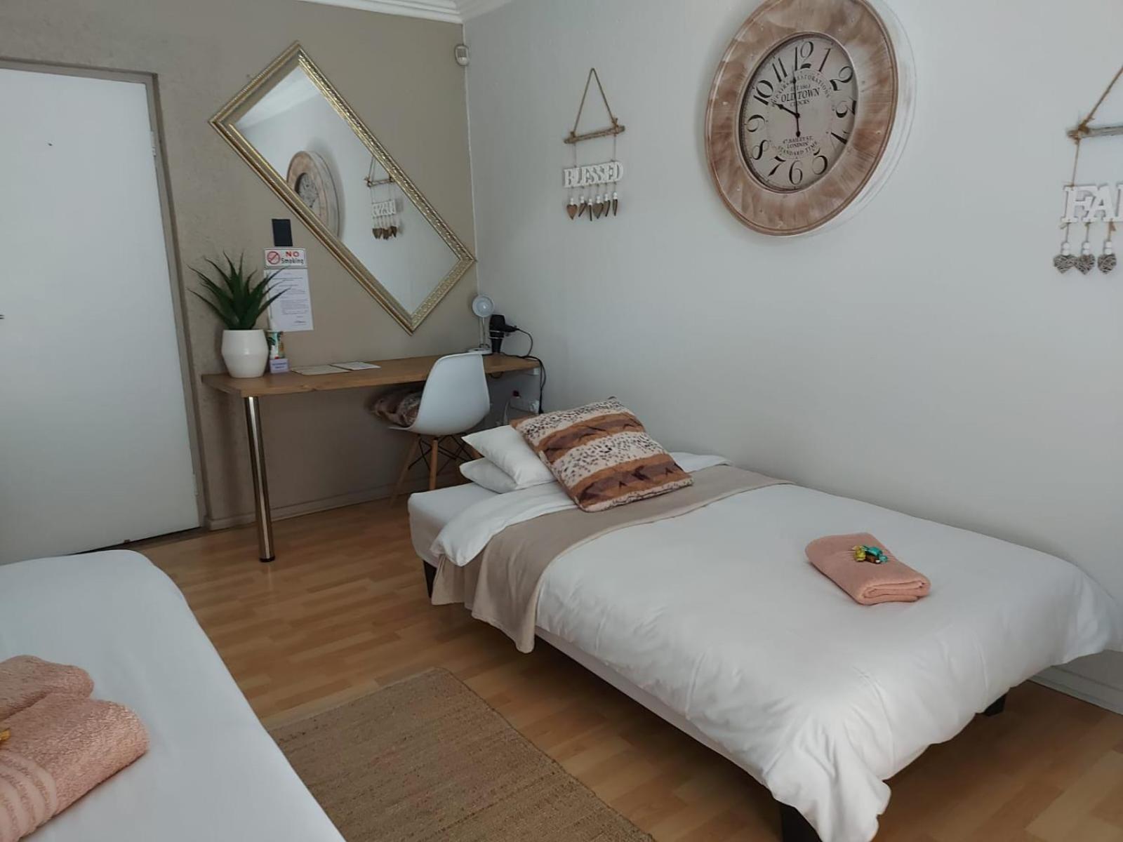 Villa Mariss Guesthouse Kraaifontein Екстер'єр фото