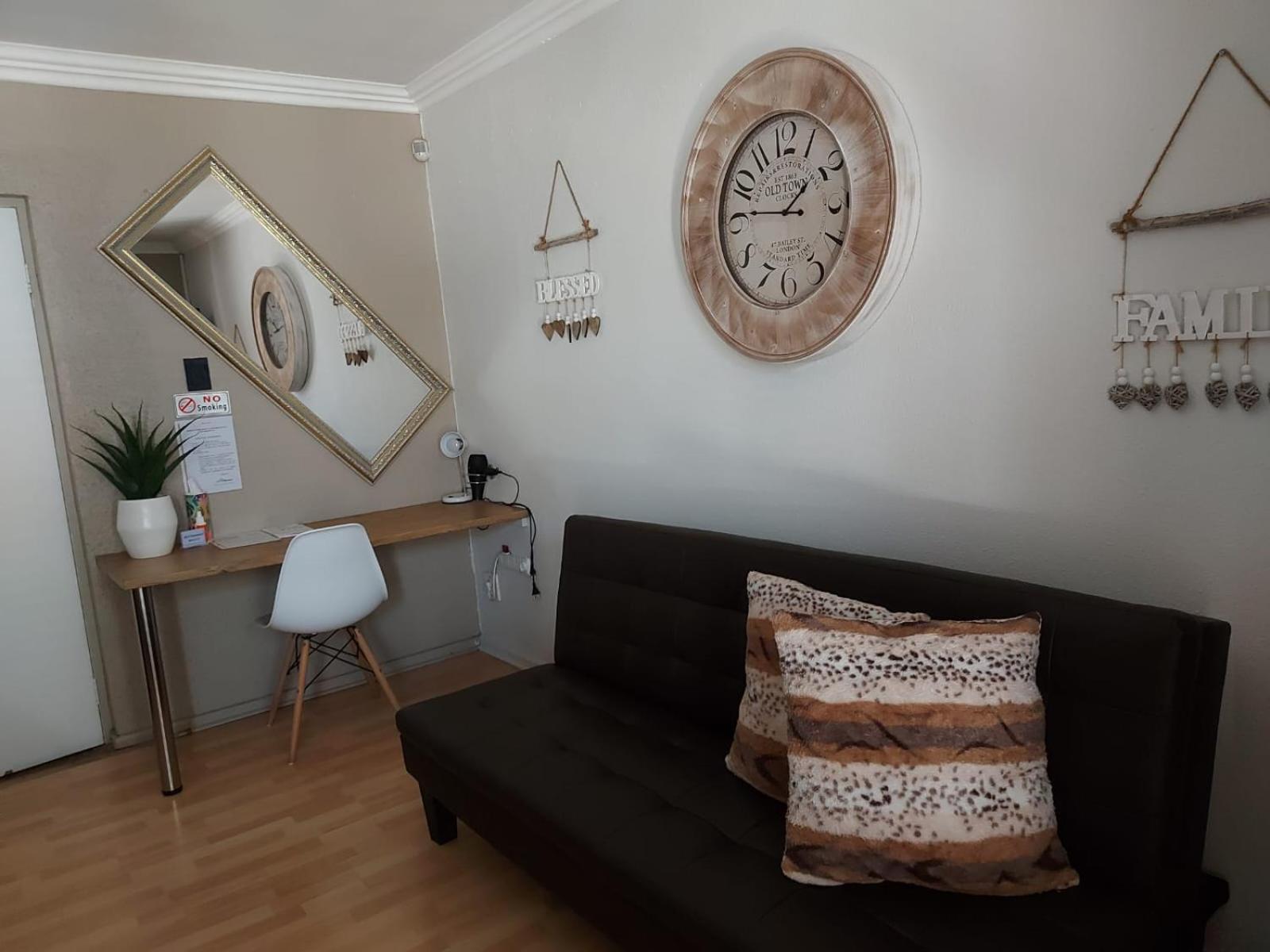 Villa Mariss Guesthouse Kraaifontein Екстер'єр фото