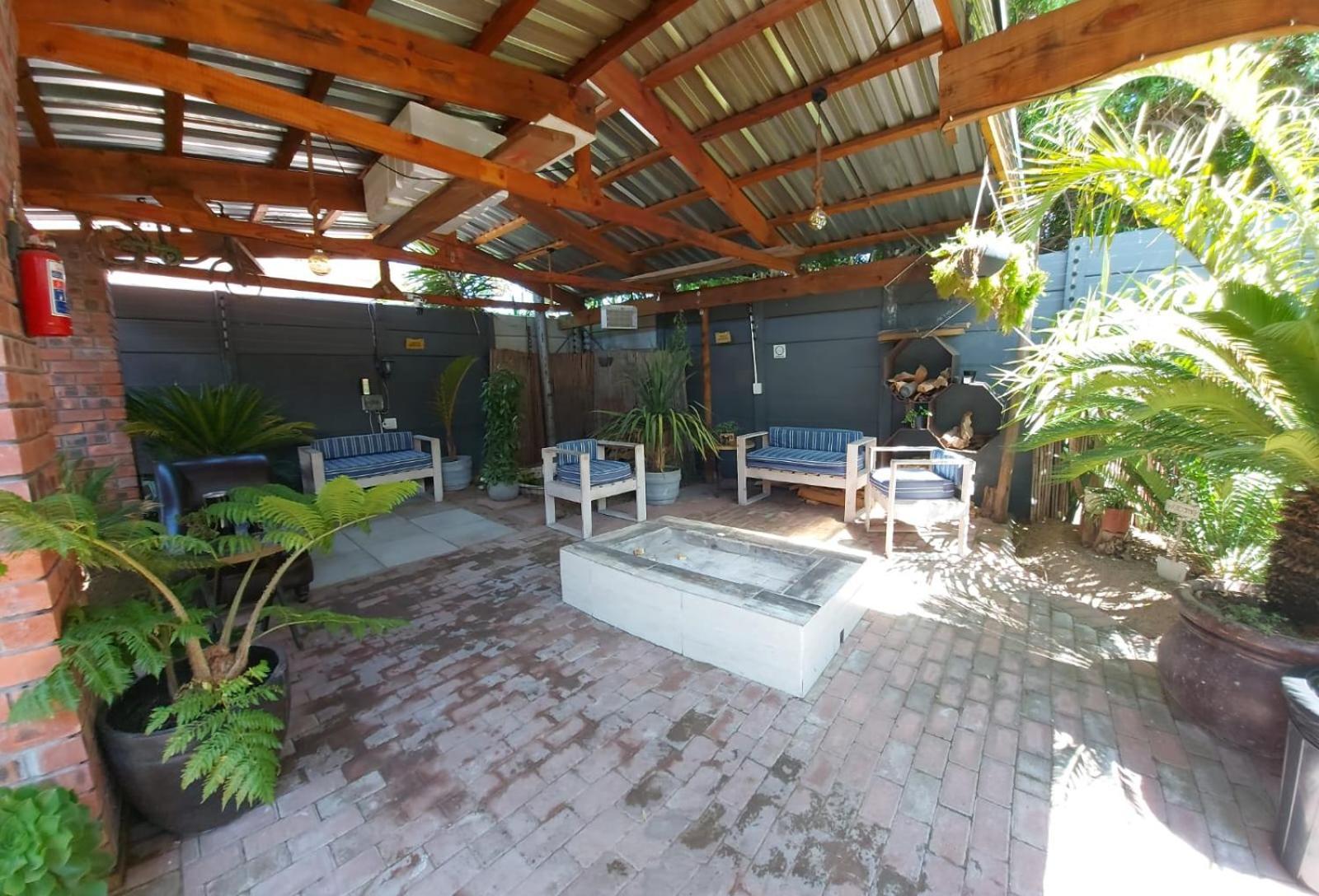Villa Mariss Guesthouse Kraaifontein Екстер'єр фото