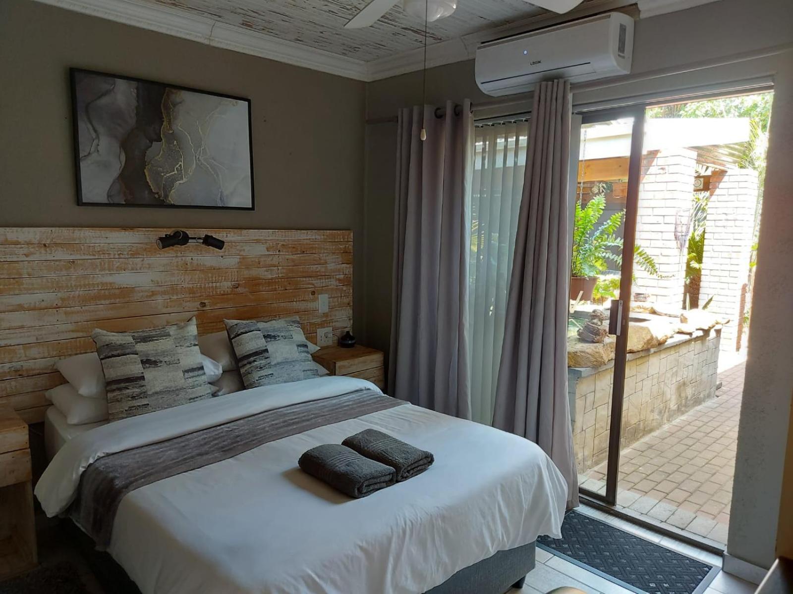 Villa Mariss Guesthouse Kraaifontein Екстер'єр фото